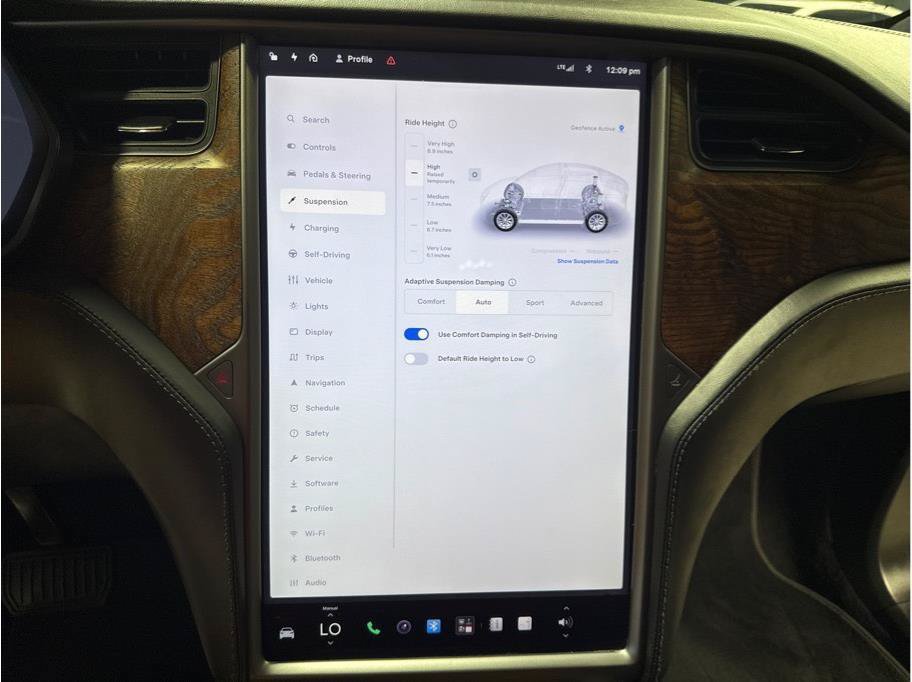 Used 2021 Tesla Model X Long Range AWD/4WD image 23