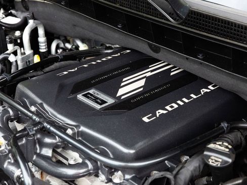 Used 2025 Cadillac Escalade ESV V AWD/4WD image 19