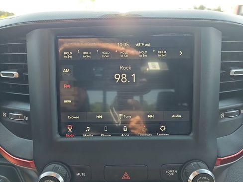 Used 2019 RAM 1500 Rebel AWD/4WD image 24