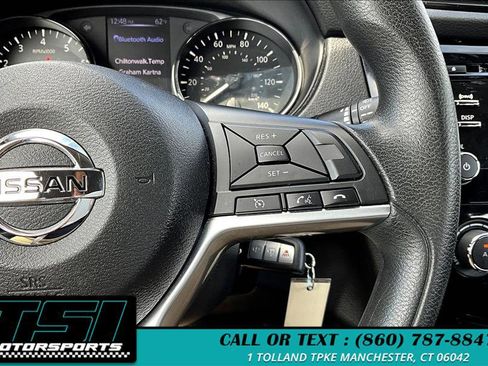 Used 2018 Nissan Rogue Sport S image 19
