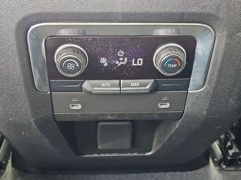 Used 2021 Chevrolet Tahoe Z71 AWD/4WD image 19