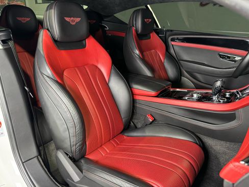 Used 2020 Bentley Continental GT image 13
