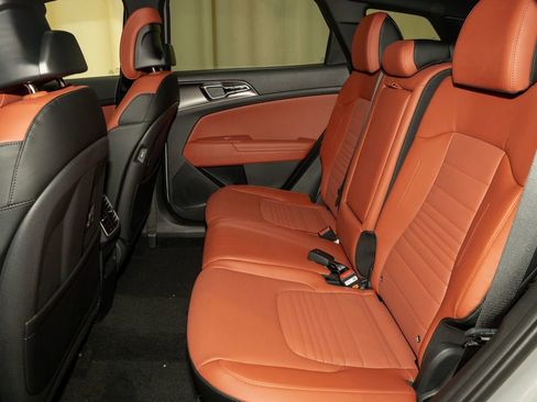 New 2026 Kia Sportage SX image 9