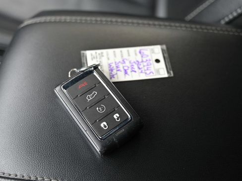 Used 2024 Jeep Grand Cherokee L Limited w/ Luxury Tech Group II image 37