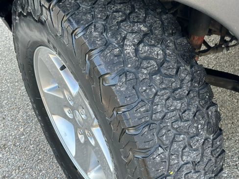 Used 2010 Jeep Wrangler Rubicon w/ Dual Top Group image 28