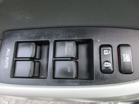 Used 2010 Toyota Prius FWD image 16