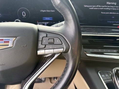 Used 2022 Cadillac Escalade Premium Luxury image 27