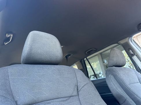 Used 2022 Honda Pilot Sport image 17