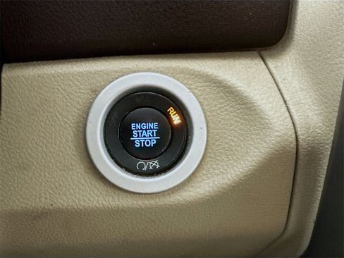 Used 2017 RAM 2500 Laramie image 28