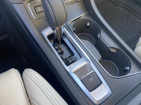 New 2025 Subaru Ascent Limited image 18