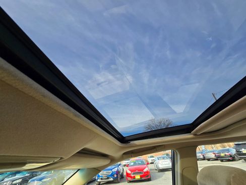 Used 2000 Toyota Avalon XLS image 32