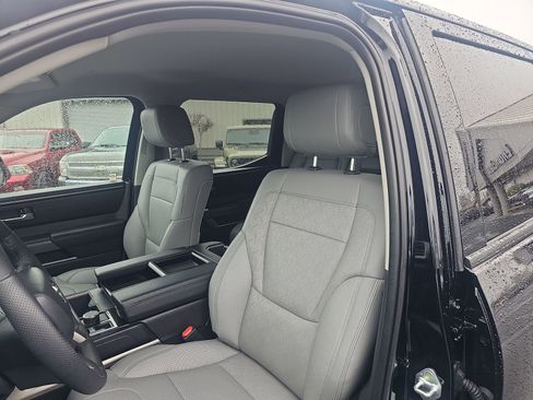 Used 2024 Toyota Tundra SR5 w/ SR5 Premium Package AWD/4WD image 21