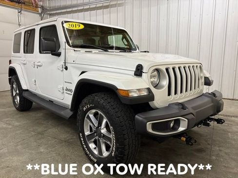 Used 2019 Jeep Wrangler Unlimited Sahara w/ Uconnect 4C Nav & Sound Group AWD/4WD image 1