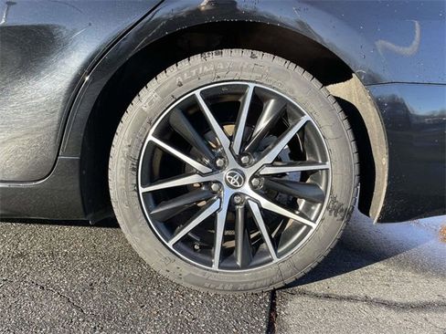 Certified 2023 Toyota Camry SE image 9