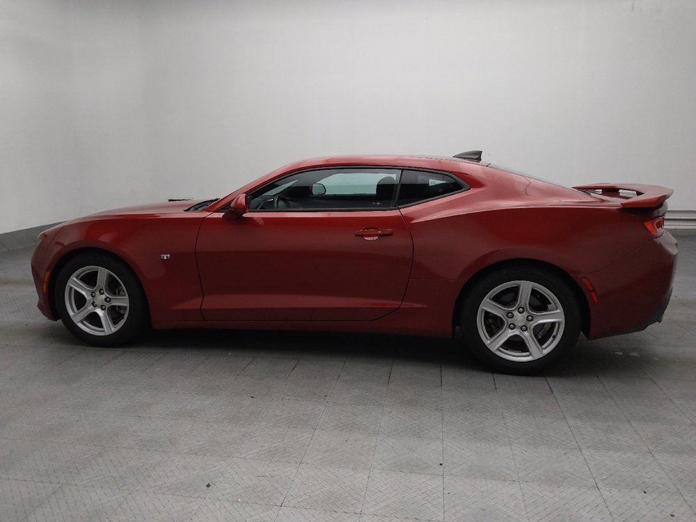 Used 2018 Chevrolet Camaro LT RWD image 3