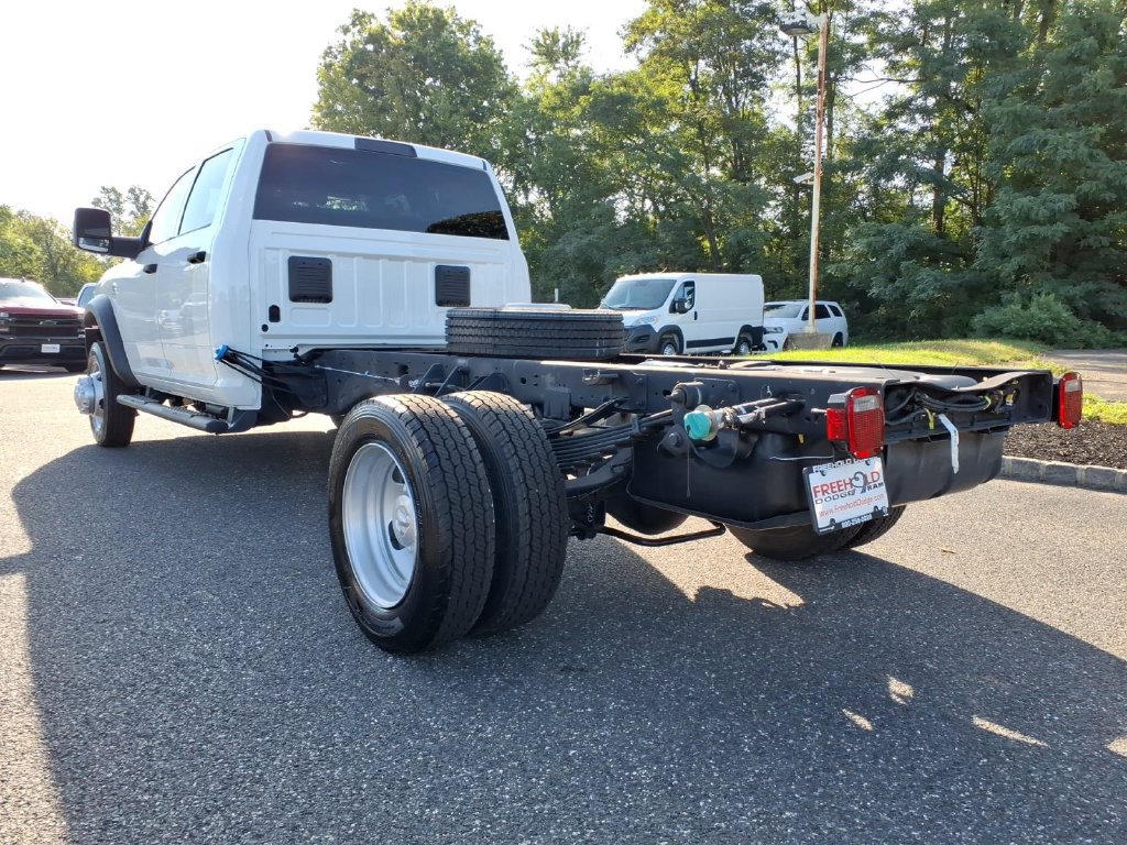 New 2026 RAM 5500 Tradesman w/ Chrome Appearance Group AWD/4WD image 13