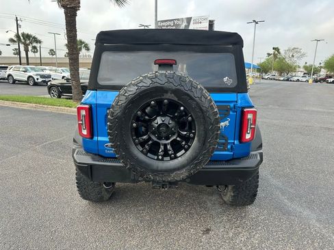 Used 2021 Ford Bronco Badlands image 5