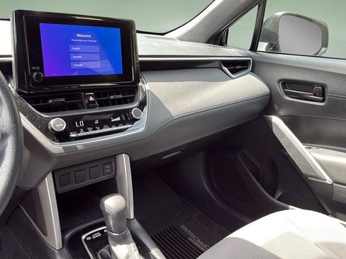 Used 2023 Toyota Corolla Cross AWD Hybrid image 21