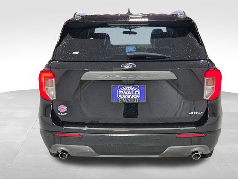 Used 2023 Ford Explorer XLT w/ Equipment Group 202A image 17
