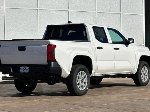 New 2026 Toyota Tacoma SR image 4
