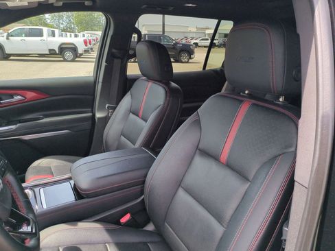 Certified 2024 Chevrolet Traverse RS AWD/4WD image 20