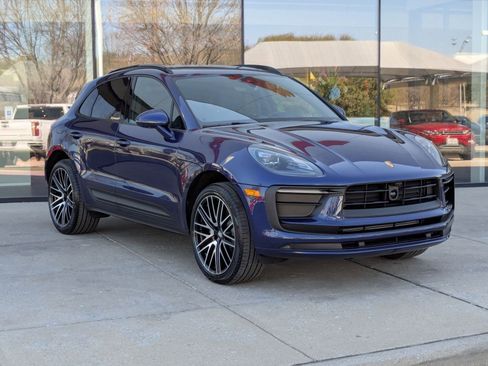 New 2026 Porsche Macan image 7