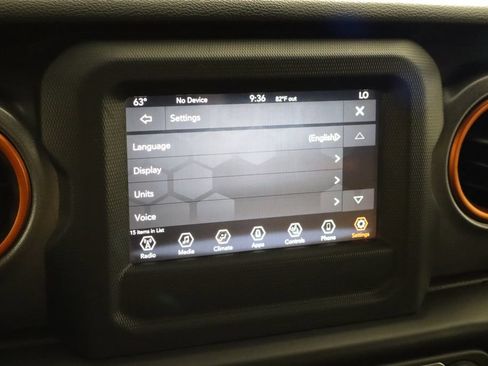 Used 2021 Jeep Gladiator Mojave w/ Cold Weather Group AWD/4WD image 30
