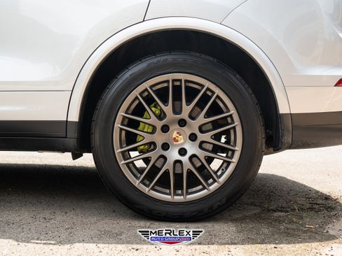 Used 2017 Porsche Cayenne S Platinum w/ Premium Package Plus (Pjy) image 12