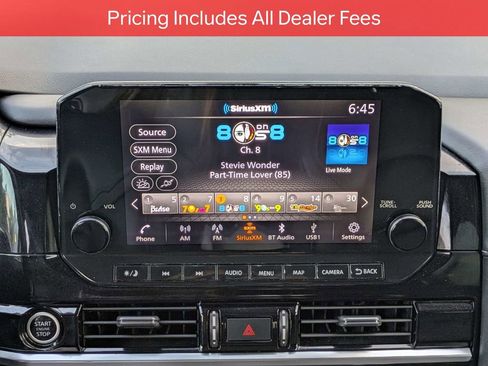 Used 2023 Nissan Pathfinder SL AWD/4WD image 19