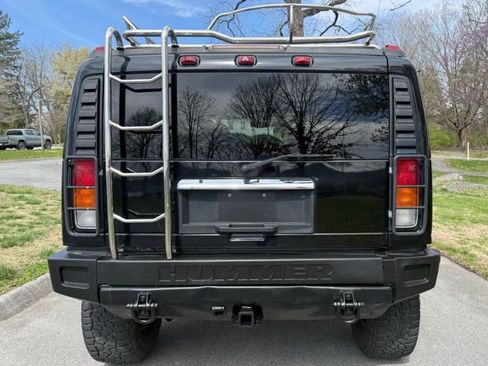 Used 2003 HUMMER H2 w/ Preferred Equipment Group image 8