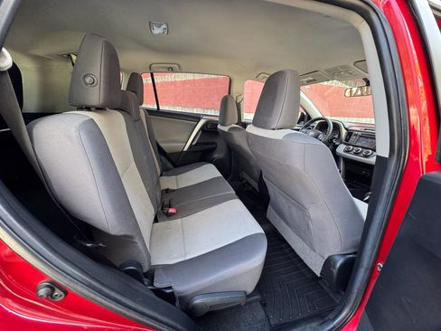 Used 2015 Toyota RAV4 LE image 11