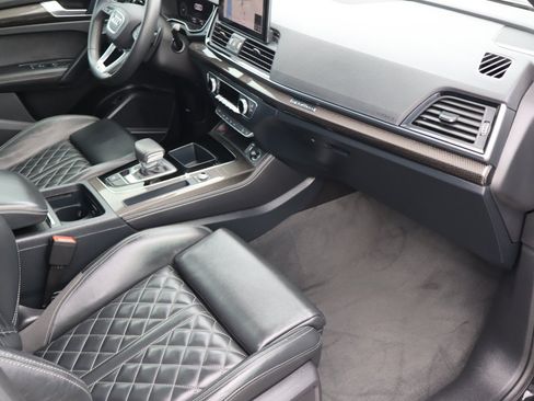 Used 2023 Audi SQ5 Prestige w/ Prestige Package AWD/4WD image 27