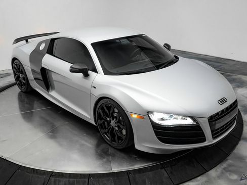 Used 2010 Audi R8 V10 image 27