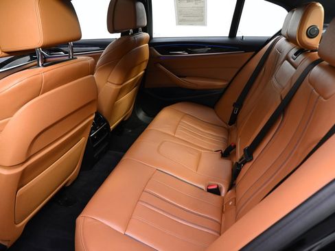 Used 2017 BMW 540i xDrive image 20