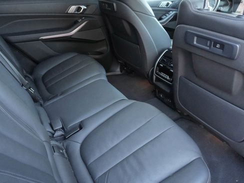 Used 2020 BMW X7 xDrive40i w/ M Sport Package image 30