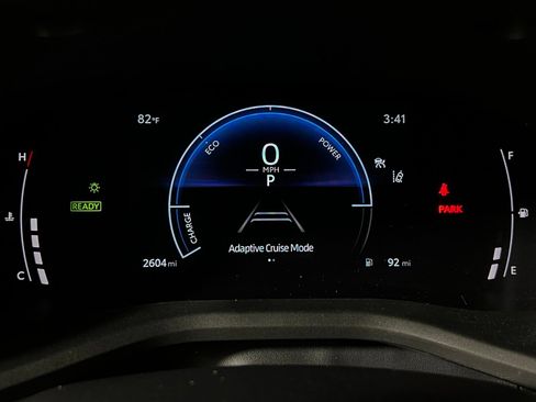 Used 2025 Toyota Camry SE w/ Convenience Package FWD image 15