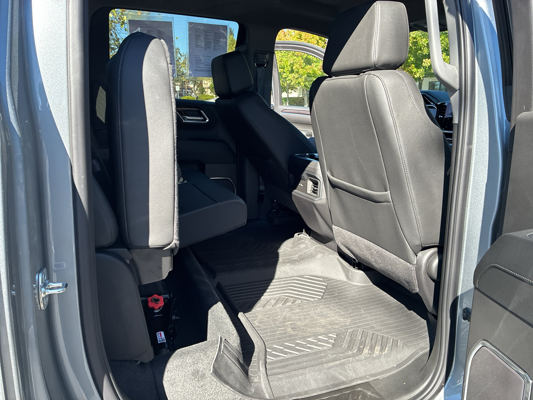 Used 2025 Chevrolet Silverado 1500 LT Trail Boss w/ Convenience Package II AWD/4WD image 49