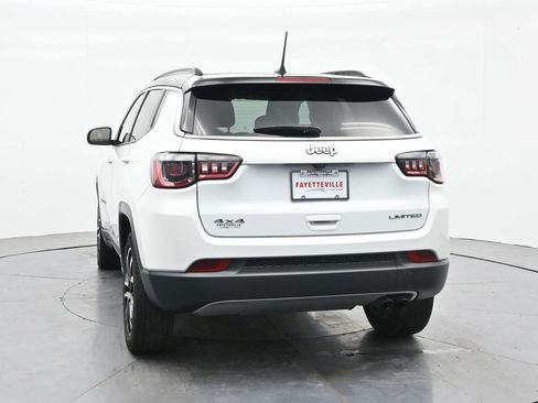 Used 2022 Jeep Compass Limited AWD/4WD image 7