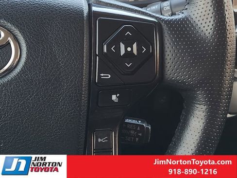 Used 2024 Toyota 4Runner TRD Off-Road Premium image 29