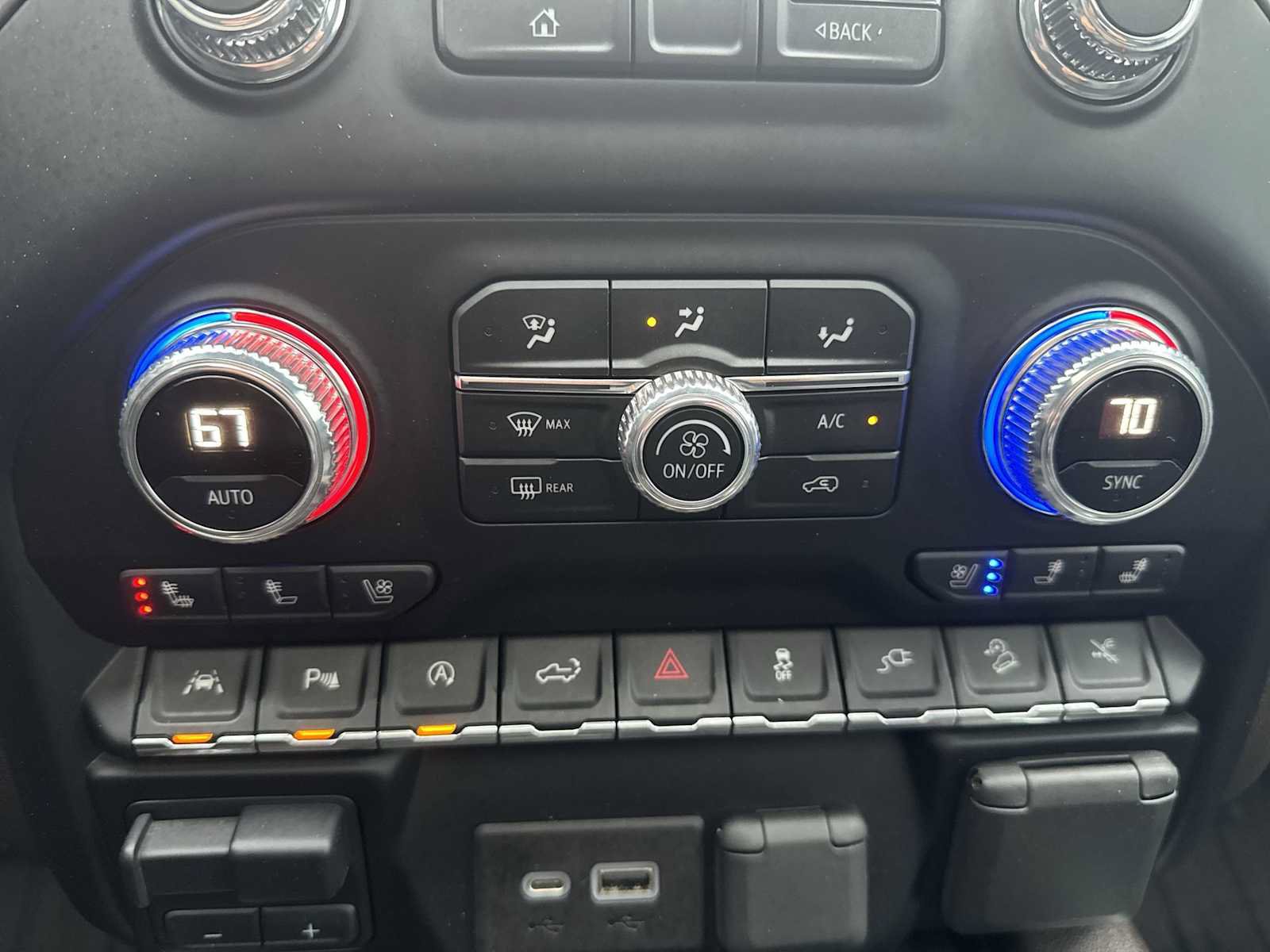 Certified 2020 GMC Sierra 1500 Denali w/ Denali Ultimate Package AWD/4WD image 29