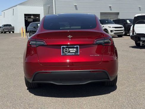 Used 2024 Tesla Model Y Long Range AWD/4WD image 8