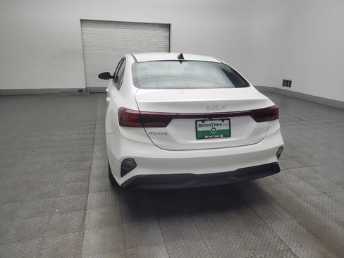 Used 2024 Kia Forte LXS FWD image 6