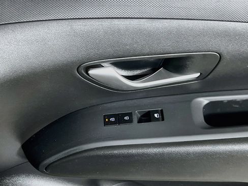 Used 2025 Hyundai Tucson SE FWD image 32