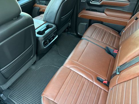 Used 2024 GMC Sierra 1500 Denali Ultimate image 12