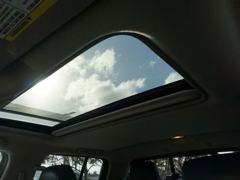 Used 2017 Nissan Frontier PRO-4X w/ Pro-4x Luxury Package image 9