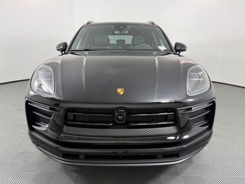 New 2026 Porsche Macan AWD/4WD image 10