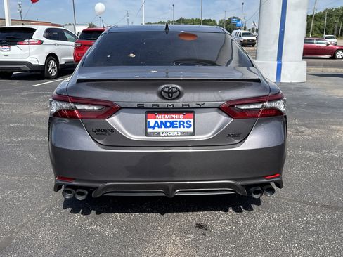 Used 2021 Toyota Camry XSE FWD image 4
