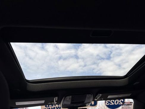 Used 2023 Dodge Charger SXT w/ Blacktop Package image 13