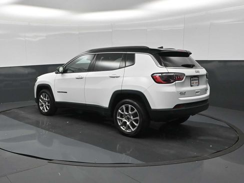 Used 2025 Jeep Compass Limited AWD/4WD image 6