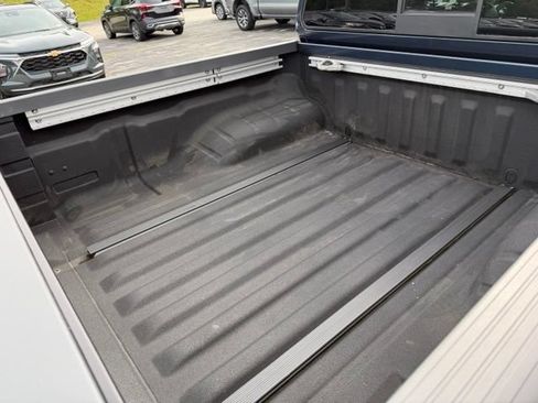 Used 2021 Nissan Frontier PRO-4X w/ Pro-4x Utility Package AWD/4WD image 15
